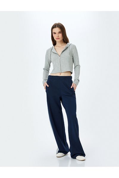 Koton Hooded Zippered Crop Sweatshirt