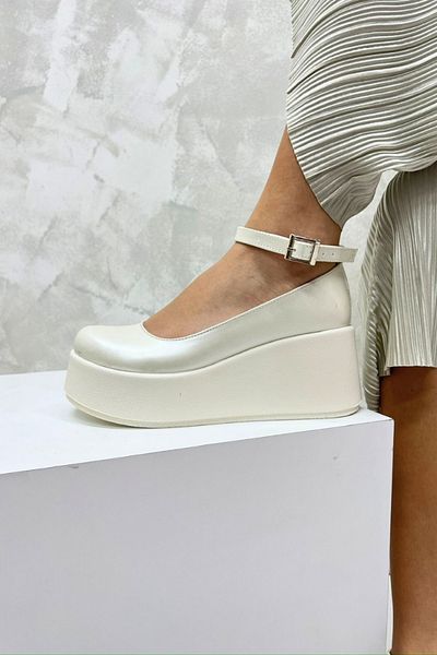 inizio Ecru Pearl Wedge Heel Women's Shoes V4211