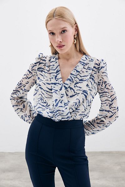 Sateen Body cu textura cu buline albastre