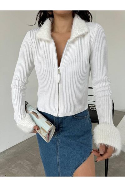 SUN STYLE Γιακάς και μανίκια με λεπτομέρεια από φλοράλ ύφασμα, φερμουάρ, πλεκτή τριχιά premium.