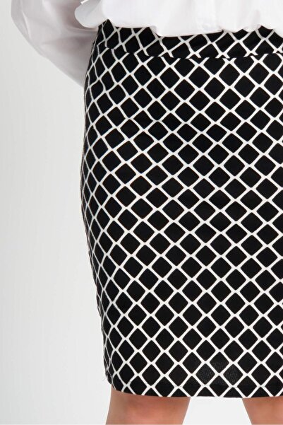 Mooi XXL Women's Black and White Diamond Pattern Stretchy Suede Pencil Skirt