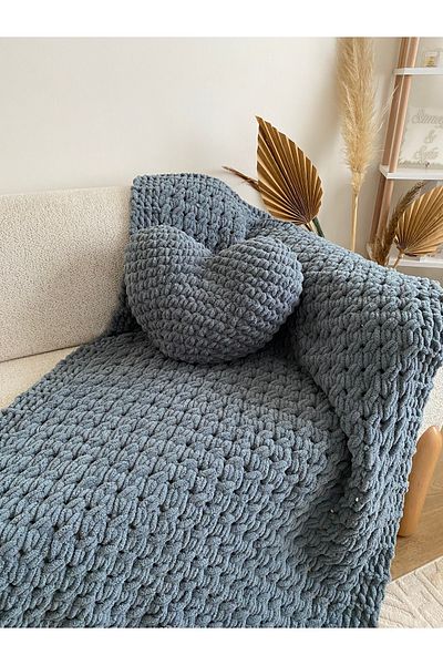 SMYY Hand Knitted Puffy Heart Pillow and Blanket 100X160