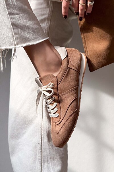 NİŞANTAŞI SHOES Dámská šněrovací sportovní obuv Helen Brown Suede Flat Sole