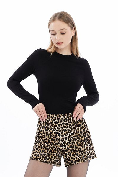 penyebizden Pantaloni scurți cu imprimeu leopard