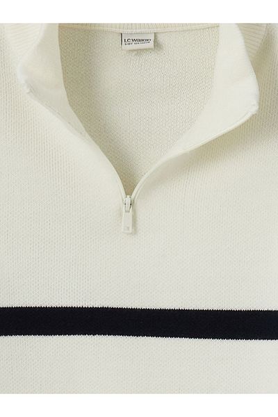 LC Waikiki Stand Collar Boy's Knitwear Sweater