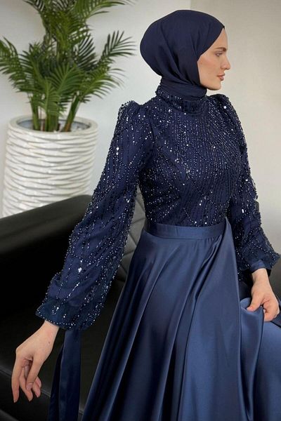 MERVEN AKYÜZ Βραδινό φόρεμα Navy Blue Satin - Elena με παγιέτες στο επάνω μέρος