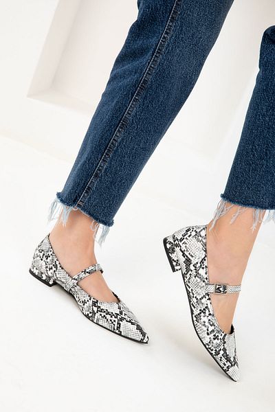 SOHO Balerini de damă Black-White Snake 20232