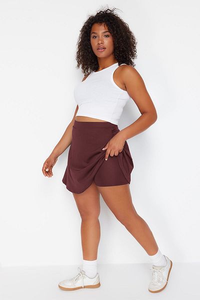 Trendyol Curve 2-lagiger roter gestrickter Sport-Shortsrock – TBBSS24AP00024