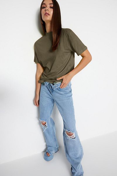 Trendyol Collection Koszulka z dzianiny w kolorze Dark Khaki ze stójką, 100% bawełny - TWOAW20TS0096
