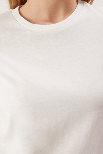 Trendyol Collection Ecru Thick Cotton Lace Detailed Regular/Normal Fit Knitted T-Shirt Twoss25Ts00015