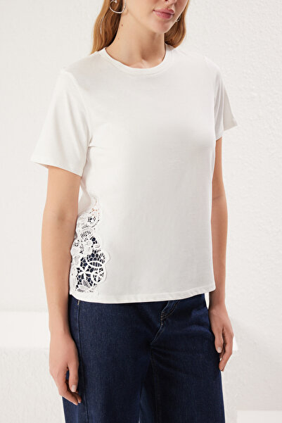 Trendyol Collection Ecru Thick Cotton Lace Detailed Regular/Normal Fit Knitted T-Shirt Twoss25Ts00015