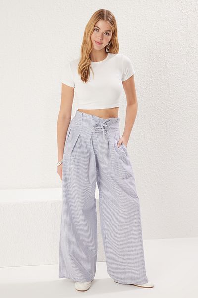 Trendyol Collection Gestreifte Leinenhose mit weitem Bein – Farbe, TWOSS25PL00032