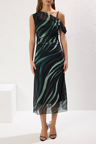 Trendyol Collection Pružná tkanina - Barevný midi tyl Pletené šaty se stahovací šňůrkou Twoss25El00104