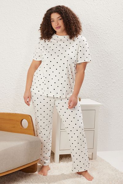 Trendyol Curve White Heart Pattern Knitted Pajamas Set Tbbss25Ai00023