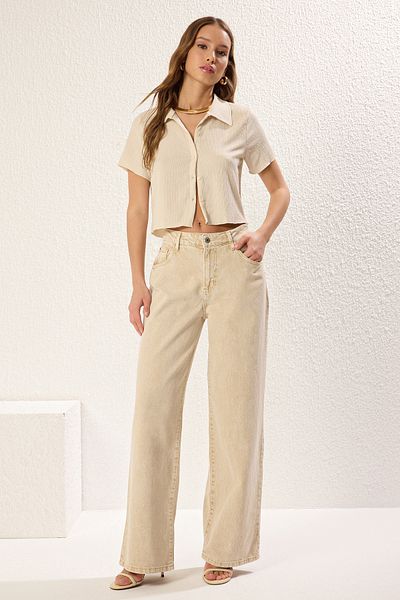 Trendyol Collection Jeans mit niedrigem Bund und weitem Bein – Stone TWOSS25JE00166