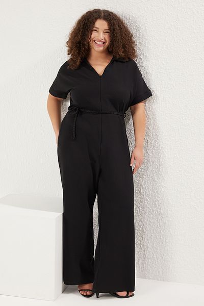 Trendyol Curve Schwarzer Strickgürtel, Polokragen, Reißverschluss, gewebter Overall in Übergröße TBBSS25BG00005