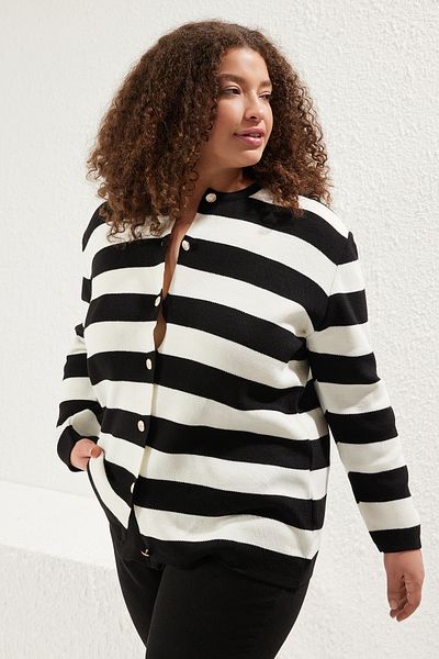 Trendyol Curve Ecru Striped Crew Neck Knitwear Cardigan Tbbaw25Av00025