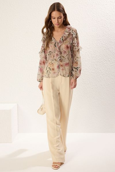Trendyol Collection Mehrfarbiges, durchsichtiges, florales, gerüschtes, gewebtes Chiffonhemd TWOSS25GO00063