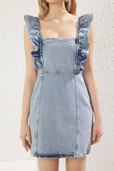 Trendyol Collection Rochie albastră cu mâneci cu volane, cu decolteu pătrat, mini rochie din denim TWOSS25EL00352