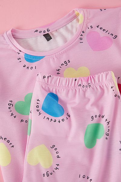 TRENDYOLKIDS Sada růžového dívčího pyžama s potiskem srdce Tkdss25Pt00006
