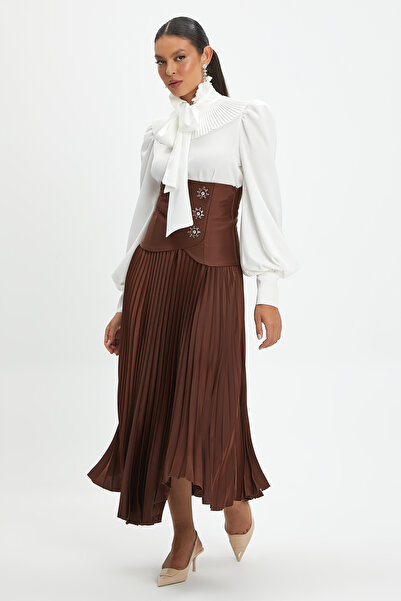 SERPİL Kadın Fırfır Detaylı Gömlek - Piliseli Yaka, Taşlı Düğme Detaylı, Zarif ve Şık Tasarım