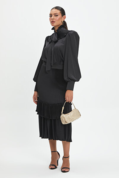 SERPİL Kadın Fırfır Detaylı Gömlek - Piliseli Yaka, Taşlı Düğme Detaylı, Zarif ve Şık Tasarım