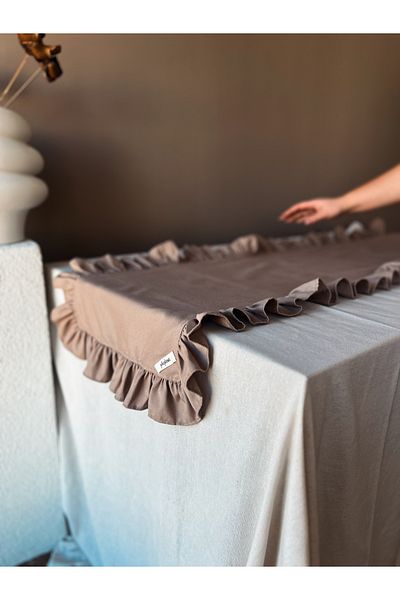 KaiHome Sienna Linen - Кафяв бегач с волани