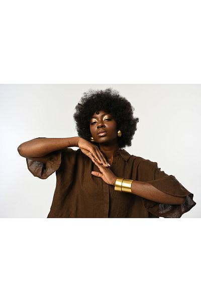 Orfeo Negro ДАМСКА РИЗА ОТ 100% ЛЕН В КАФЯВ С ВОЛАНИРАНА ДОЛНА ЧАСТ И РЪКАВИ