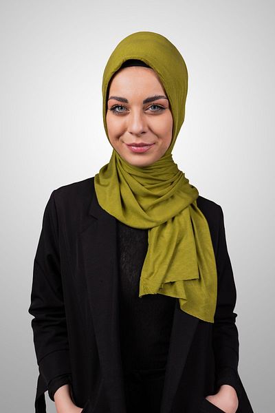 Şalcenneti.com Γυναικείο Hijab Πρακτικό χτενισμένο βαμβακερό σάλι με σφουγγάρι στο μπροστινό μέρος έτοιμο φουλάρι σε χρώμα φιστίκι