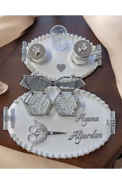 CyzHome Lustre Promise Engagement Tray with Pearls