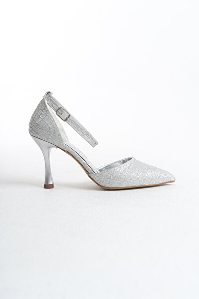 MARSEDO Kadın Sivri Burun Yanlar Açık Atkılı Stiletto Günlük Topuklu Ayakkabı Edna Gümüş