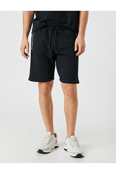 Koton Čipkované šortky v páse s vreckom na zips s detailným tenkým strihom