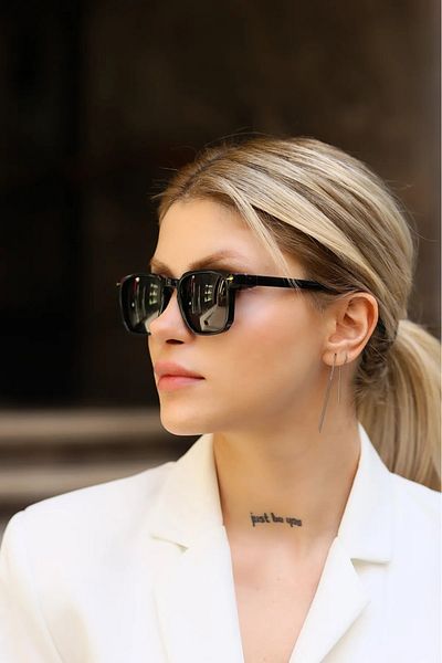 Nilu Moda Unisex Black Square Sunglasses