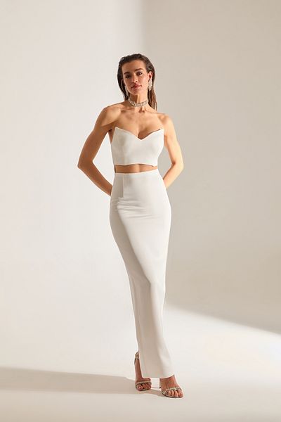 BETTY & SAM Mabel Cut Out Low-Cut Pencil Satin White Evening Gown