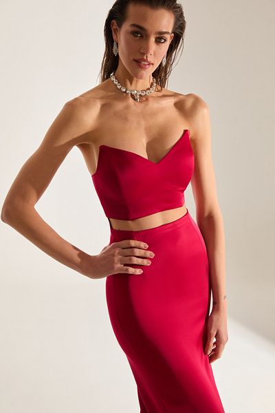 BETTY & SAM Mabel Cut Out Low-Cut Pencil Satin Red Evening Gown