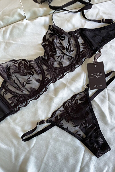 VOHOSHOP Σετ σουτιέν με δαντέλα και στρινγκ με σατέν εφέ