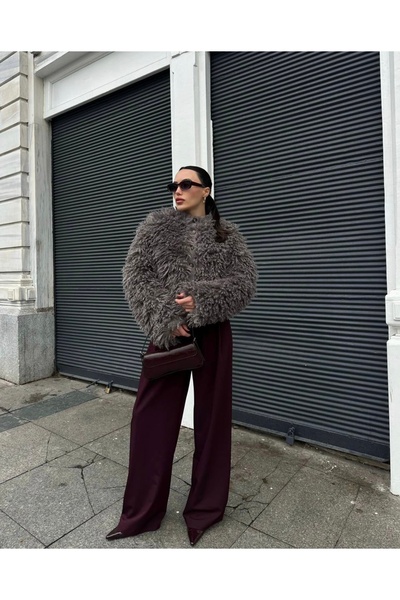 Semra Bozdoğan Düğmeli Peluş Ceket