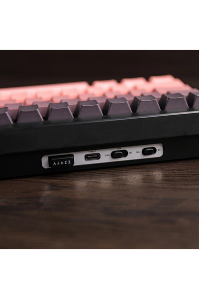 Ajazz AK650 TFT Ekranlı 3 Modlu Mekanik Oyun Klavyesi-5.000 Mah Batarya-Gasket Tasarım