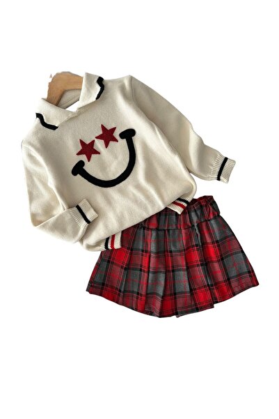 Lolliboomkids Kız Çocuk Kırmızı Renk Ekose Şort Etekli Triko Gülücük Emoji / Yıldız İşleme Alt Üst 2 Parça Takım
