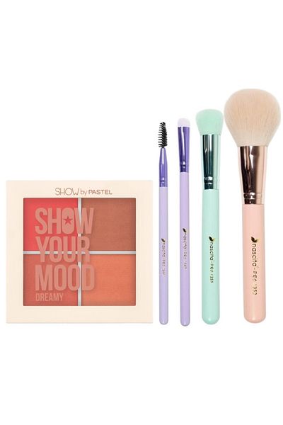 Show by Pastel Show Your Mood Blush Set - Blush Set 442 Dreamy + Nascita- Soft Colors Brush Set of 4