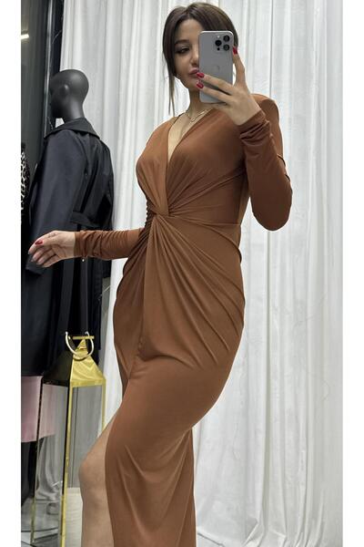 Daves Rochie cu guler dublu, cu umeri, cu noduri în față - cafea deschisă