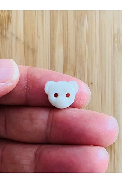 Öztürk Cream Baby Button with a Top Stitch. 12X15Mm. Teddy Bear.