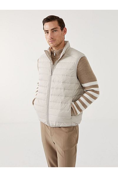 LC Waikiki Standard Mold Stand Collar Men's Puffer Vest