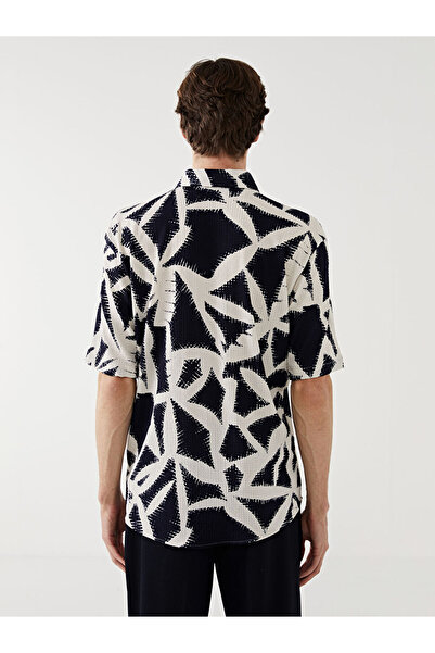 LC Waikiki Regular Fit Kısa Kollu Desenli Erkek Gömlek