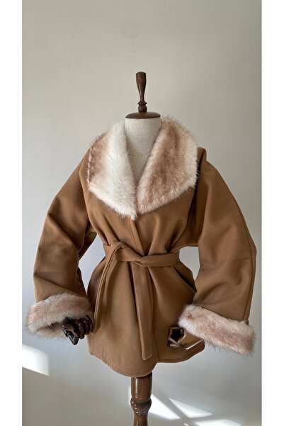 Glowear Atelier Kahverengi Yaka ve Kol Kürk Detaylı Tasarım Kuşaklı Ceket