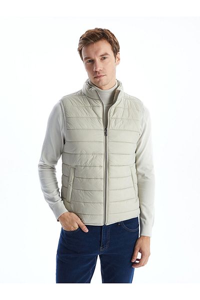 LC Waikiki Standard Mold Stand Collar Men's Puffer Vest