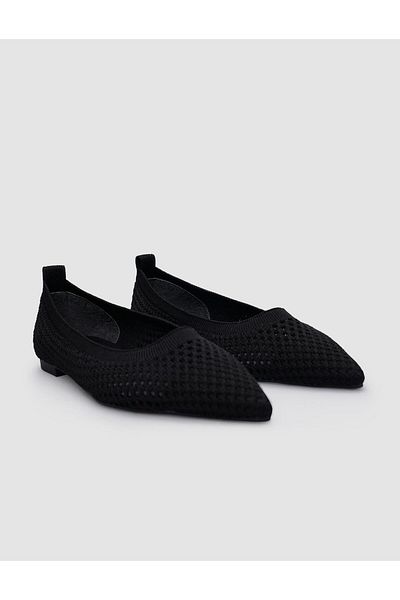 Cabani Women's Black Knitwear Pointed Toe Ballerinas