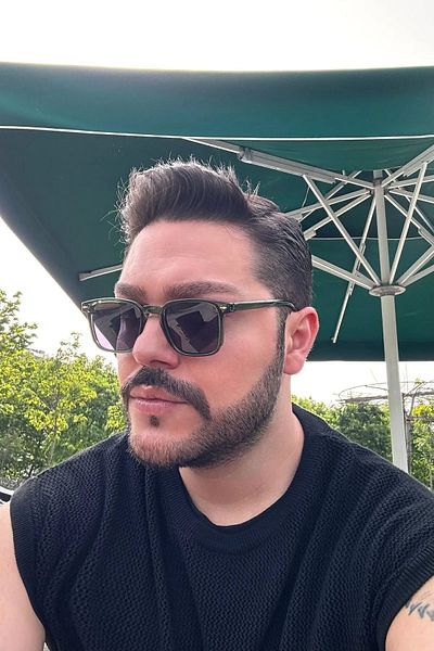 Roger Bacon Green Men's Sunglasses - Frame Design