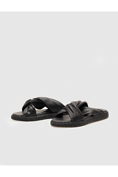 Cabani Hakiki Deri Siyah Kadın Düz Terlik