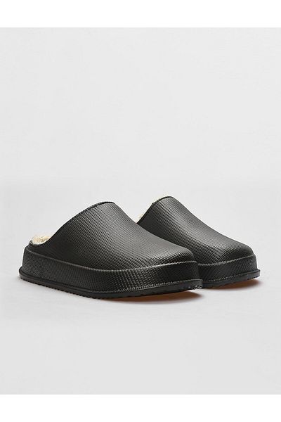Cabani Black Women's Plush Inside Winter Slippers